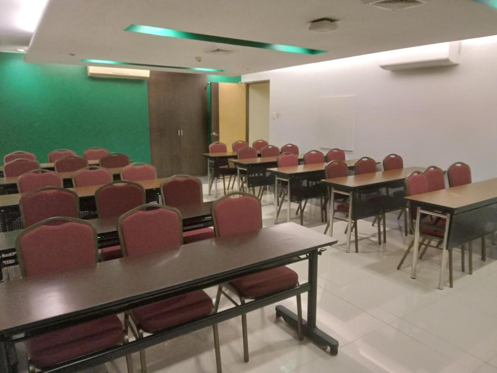 马尼拉奥蒂斯出发酒店-隔离酒店 外观 照片
